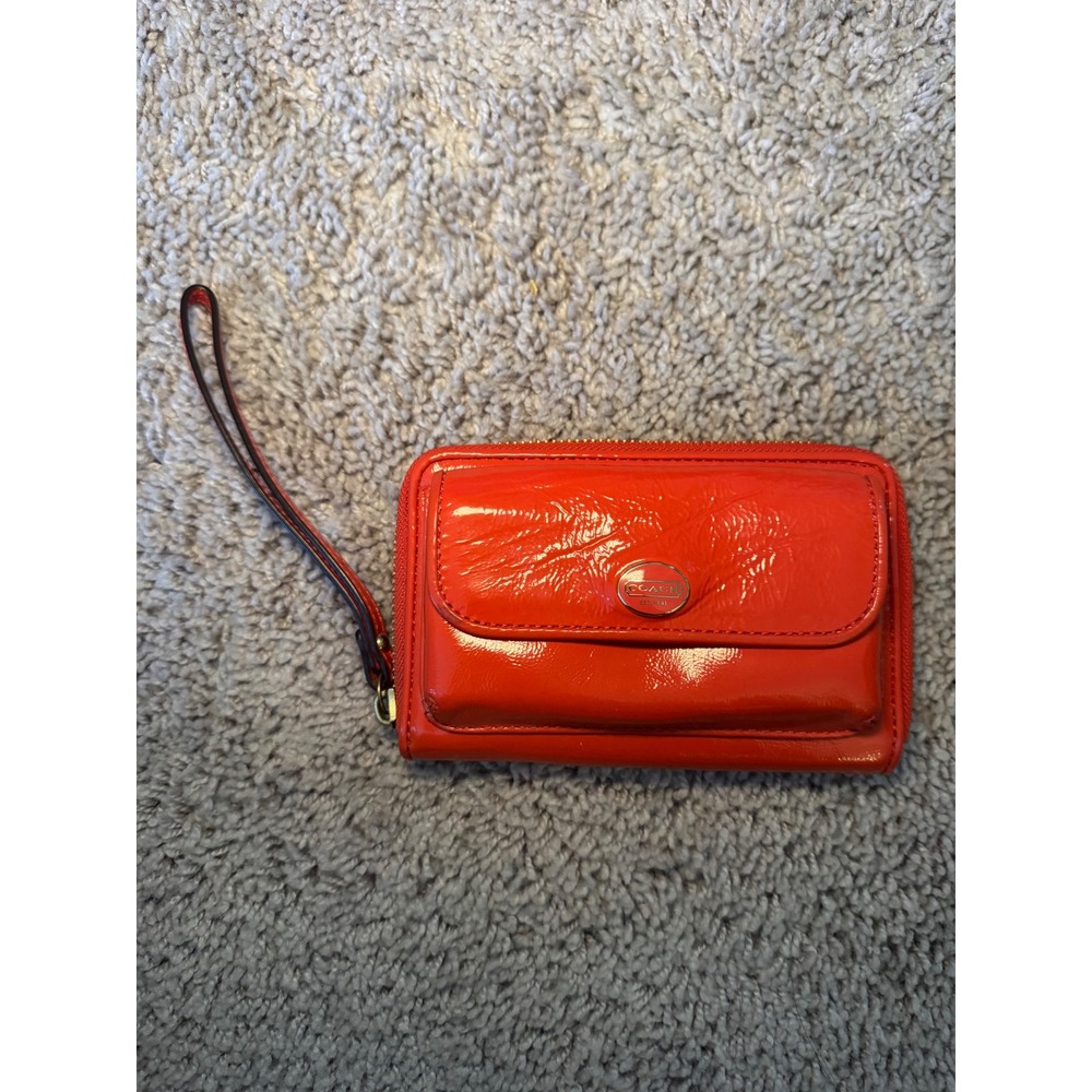 Coach Orange Patent Leather Zip Around Wristlet Wallet Pocket Logo